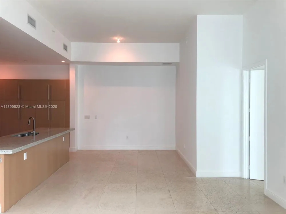 900 Brickell Key Blvd #2205 Miami, FL 33131