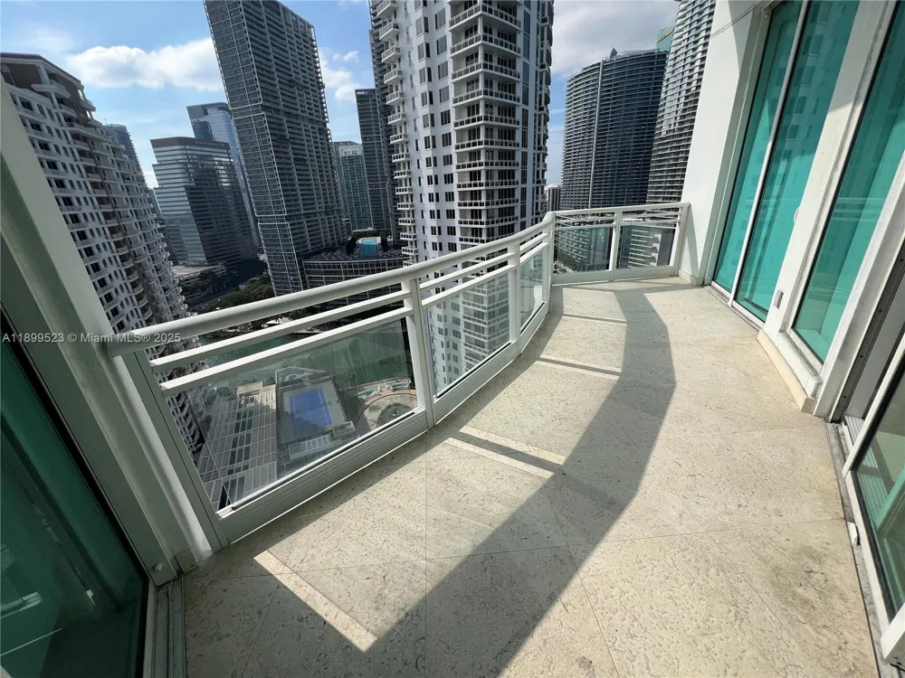 900 Brickell Key Blvd #2205 Miami, FL 33131