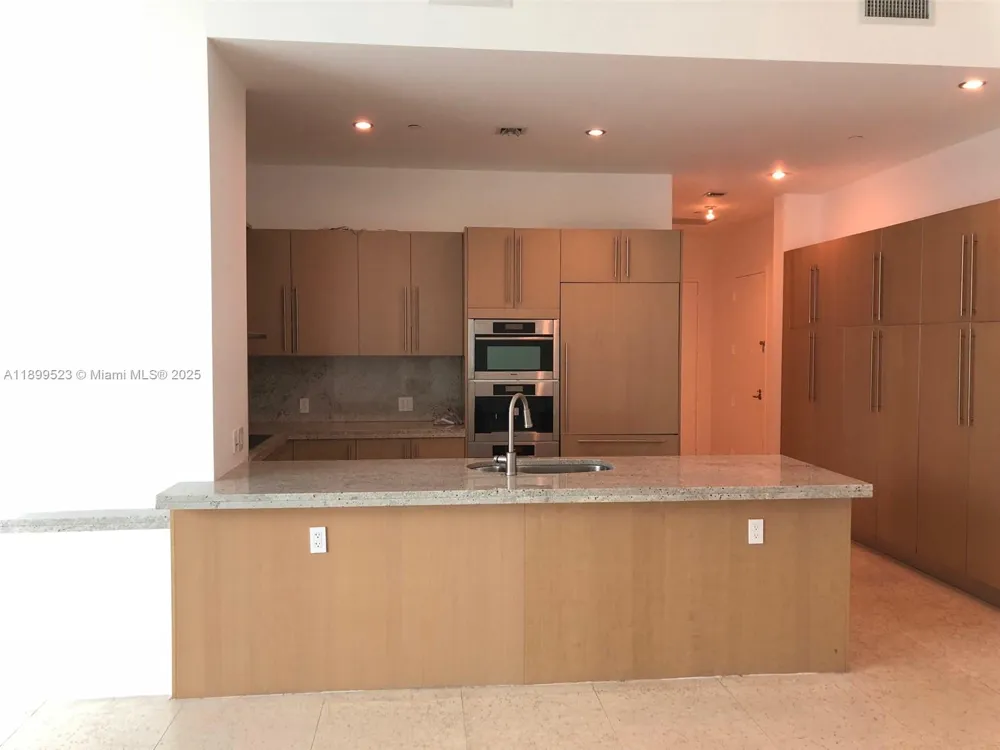 900 Brickell Key Blvd #2205 Miami, FL 33131