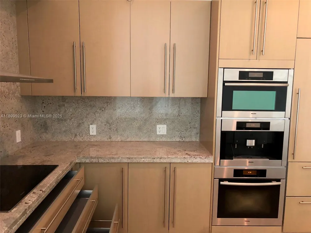 900 Brickell Key Blvd #2205 Miami, FL 33131