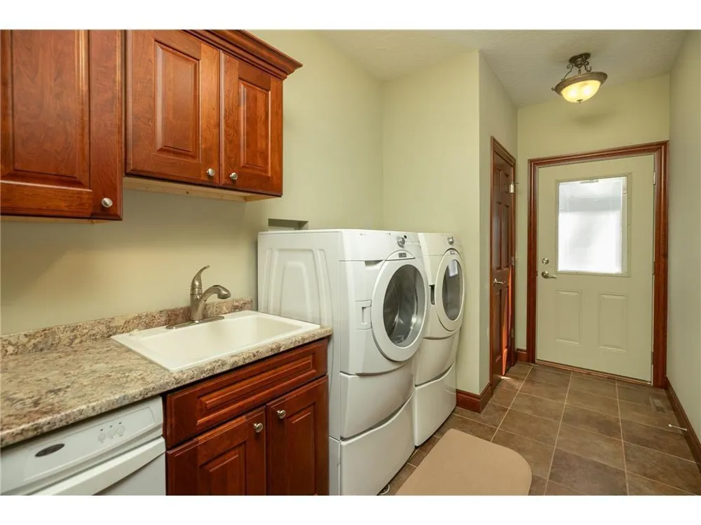 340 Main Street N Chatfield, MN 55923