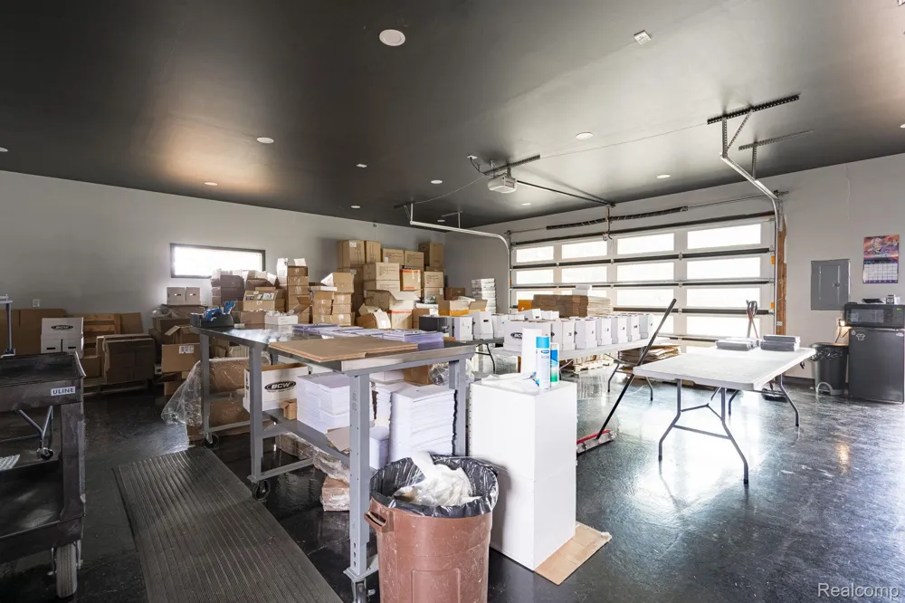 6803 Napoleon Road Leoni Township, MI 49201