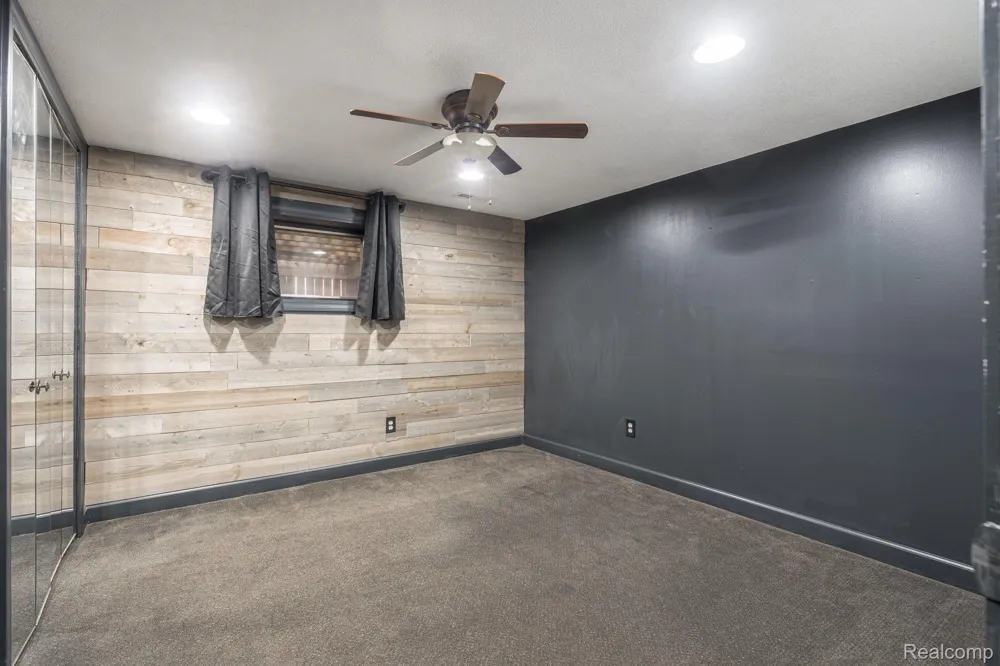 6803 Napoleon Road Leoni Township, MI 49201