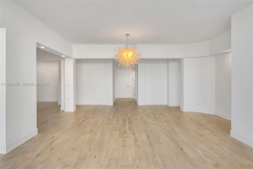 848 Brickell Key Dr #204 Miami, FL 33131