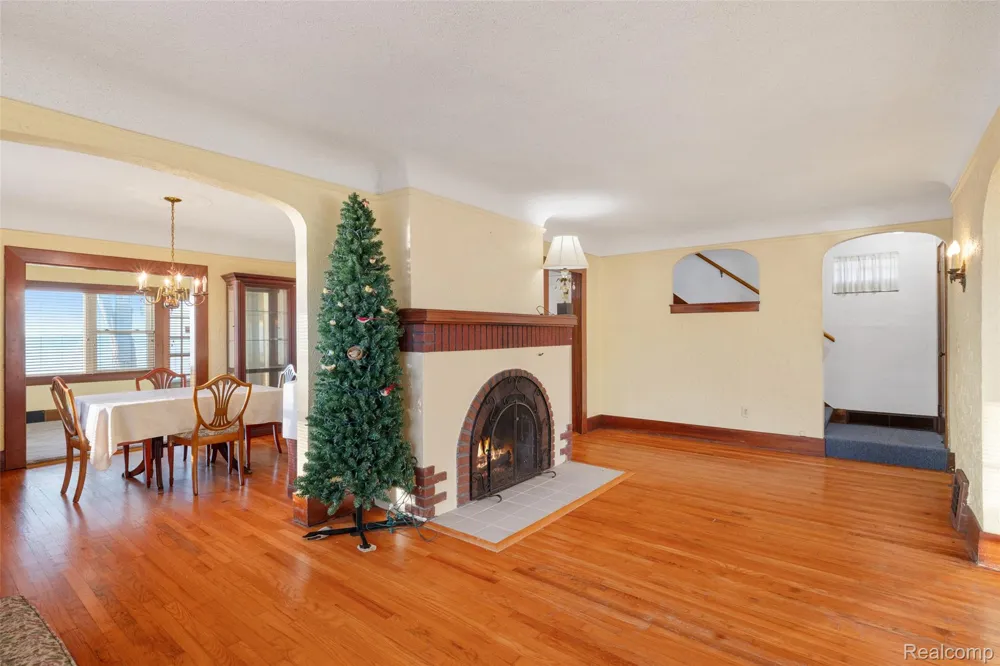 9669 Dixie Highway Ira Township, MI 48023