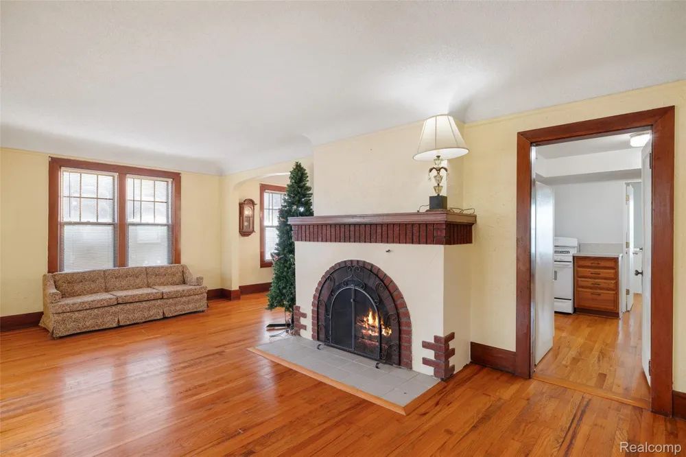 9669 Dixie Highway Ira Township, MI 48023