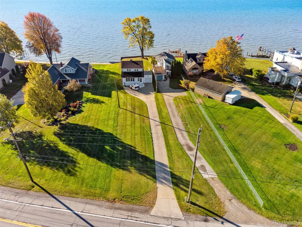 9669 Dixie Highway Ira Township, MI 48023