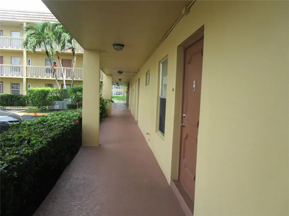 5940 NW 64 TH AVE #109 Tamarac, FL 33319