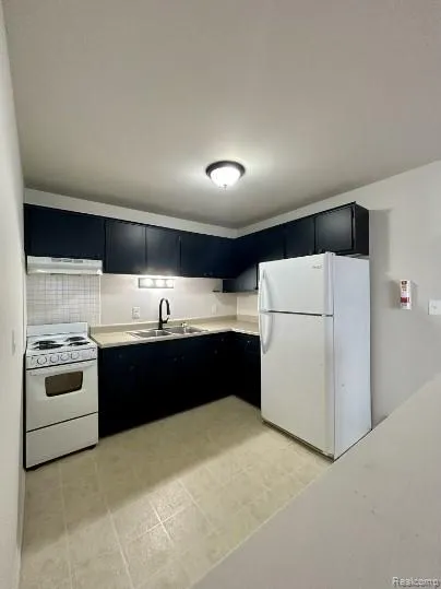 600 Harrison Boulevard Lincoln Park City, MI 48146