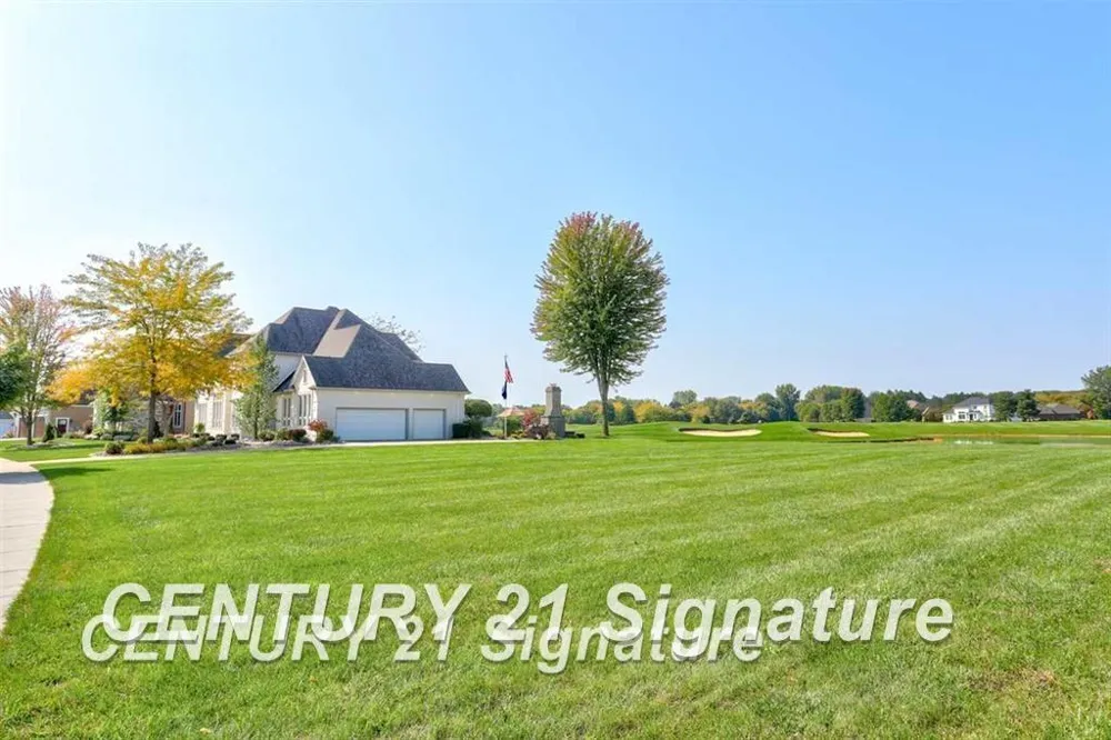 17 E Grove Court Thomas Township, MI 48623