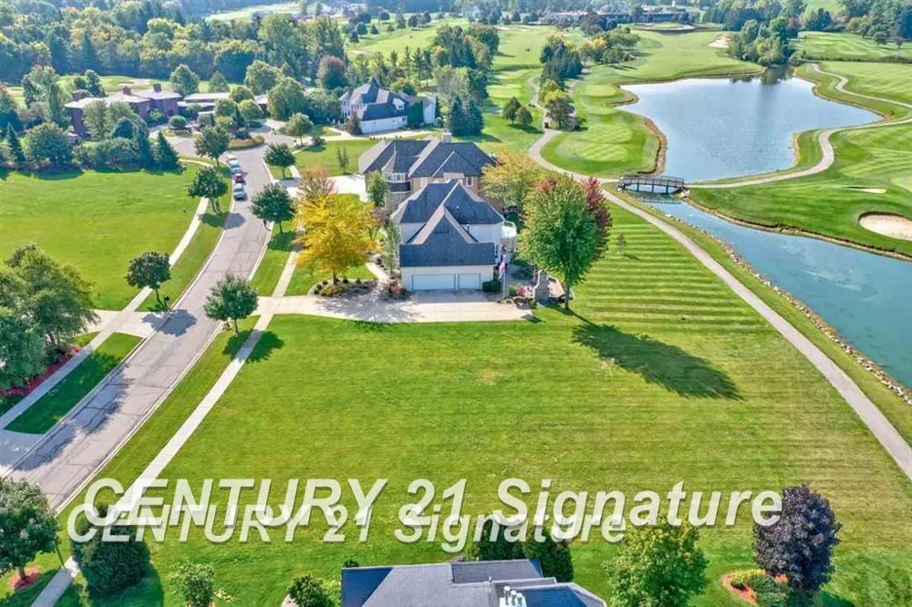 17 E Grove Court Thomas Township, MI 48623