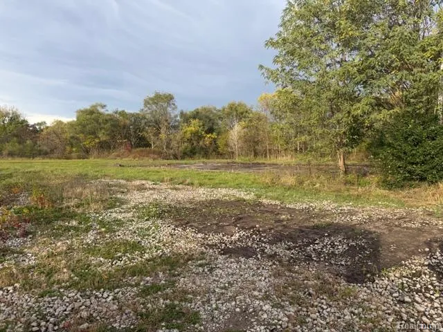 9580 Dixie Highway Springfield Charter Township, MI 48348