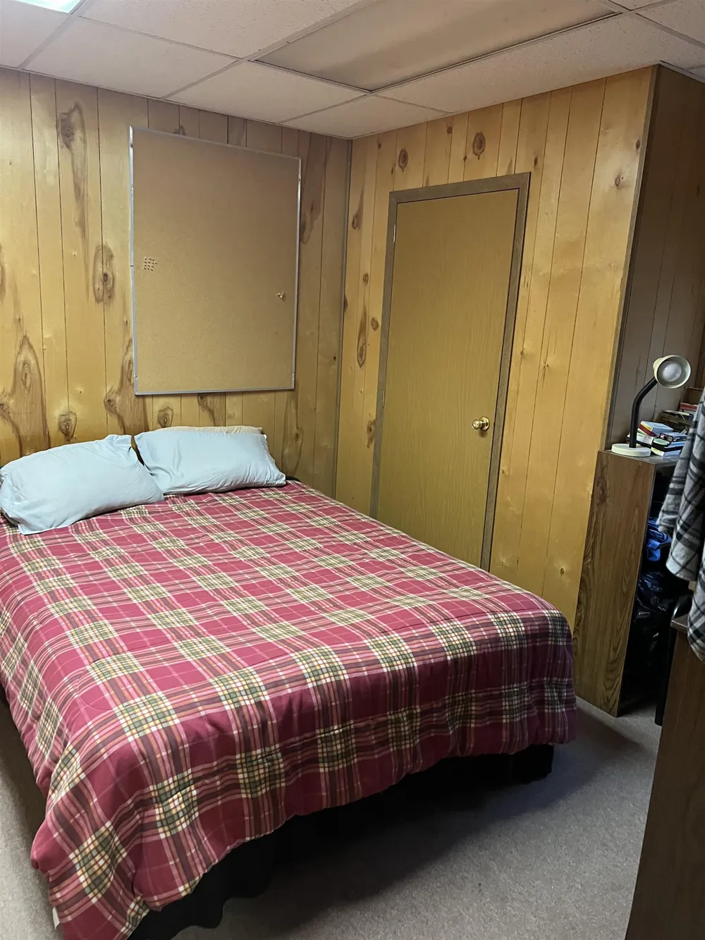 8414 NE Besaw Road Rapid River Township, MI 49659