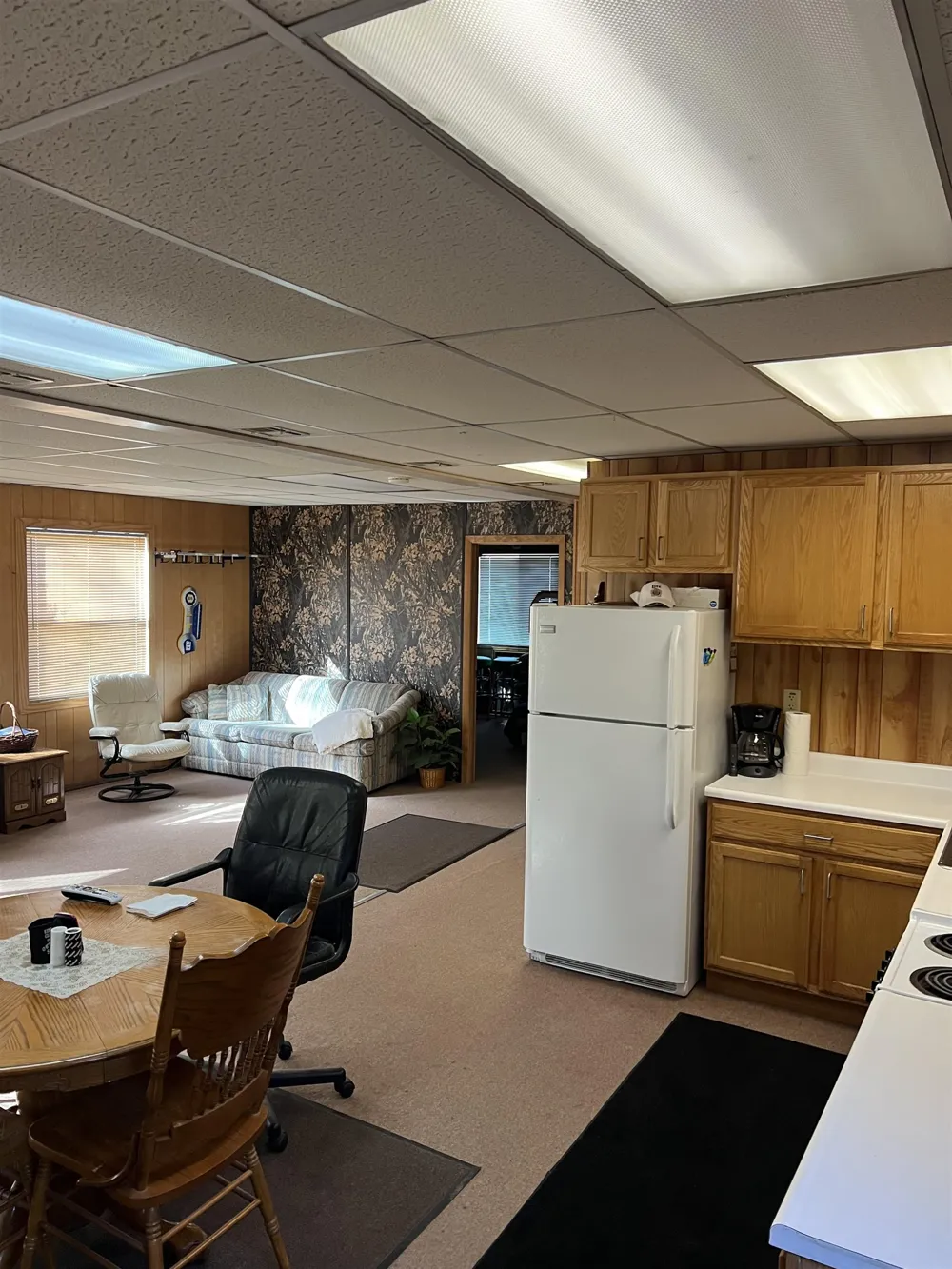 8414 NE Besaw Road Rapid River Township, MI 49659