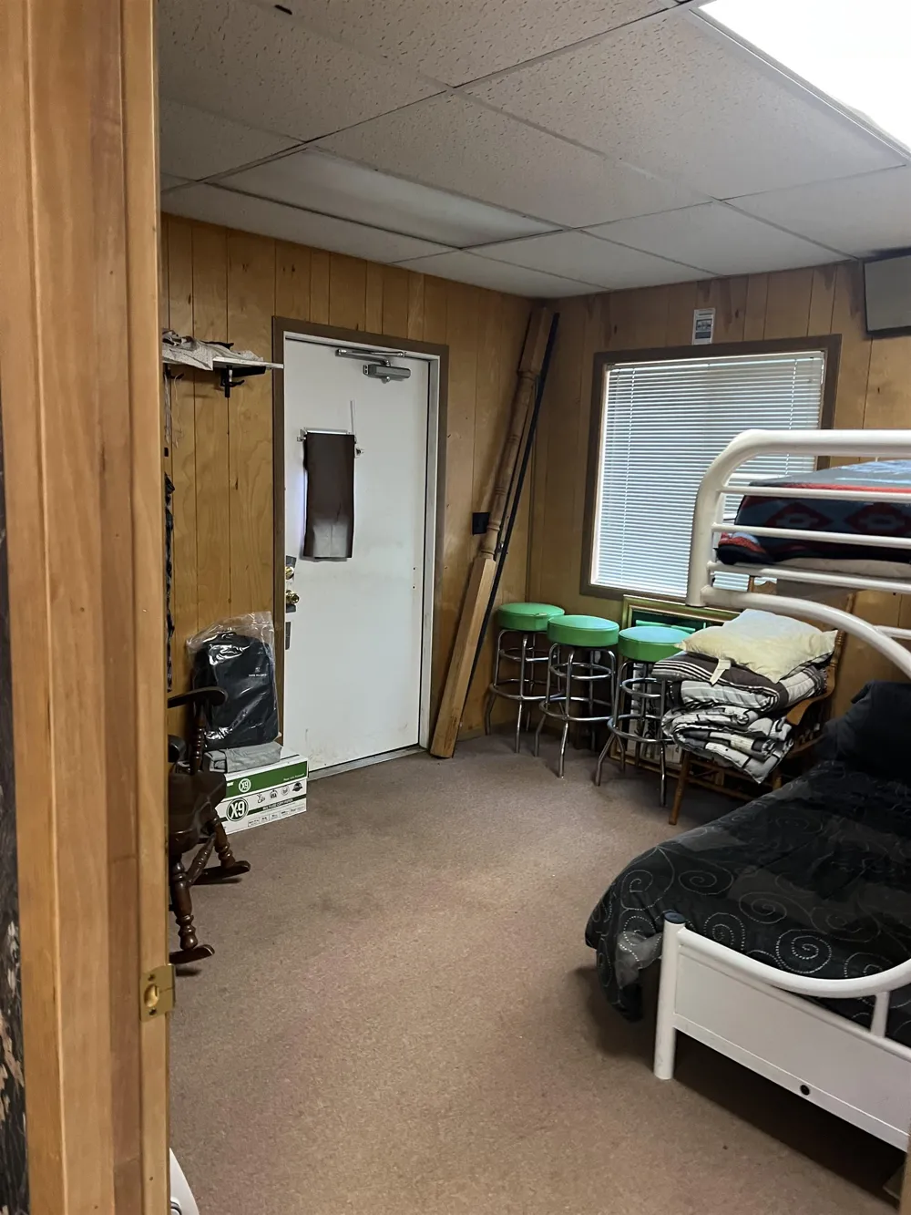8414 NE Besaw Road Rapid River Township, MI 49659