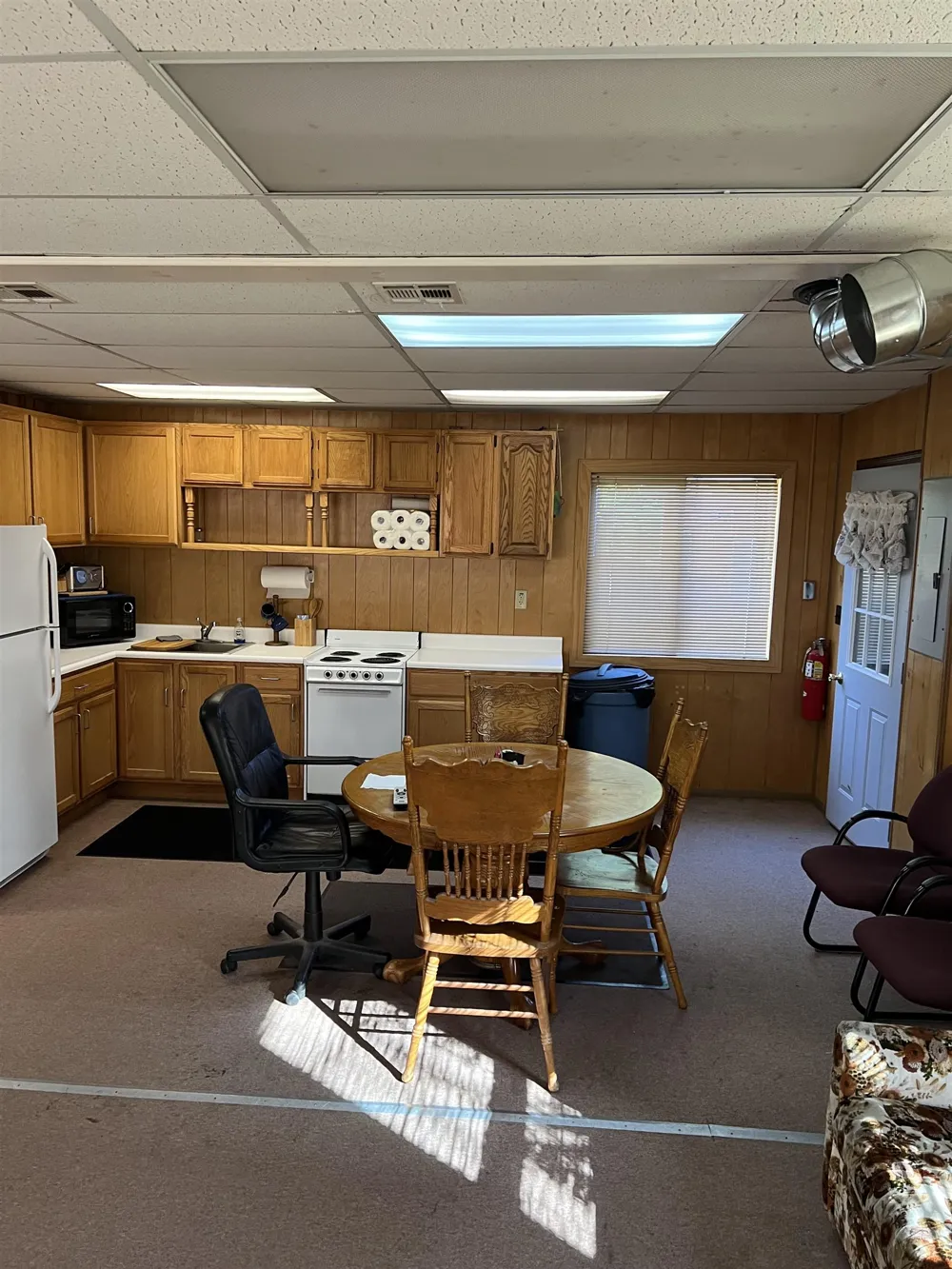8414 NE Besaw Road Rapid River Township, MI 49659