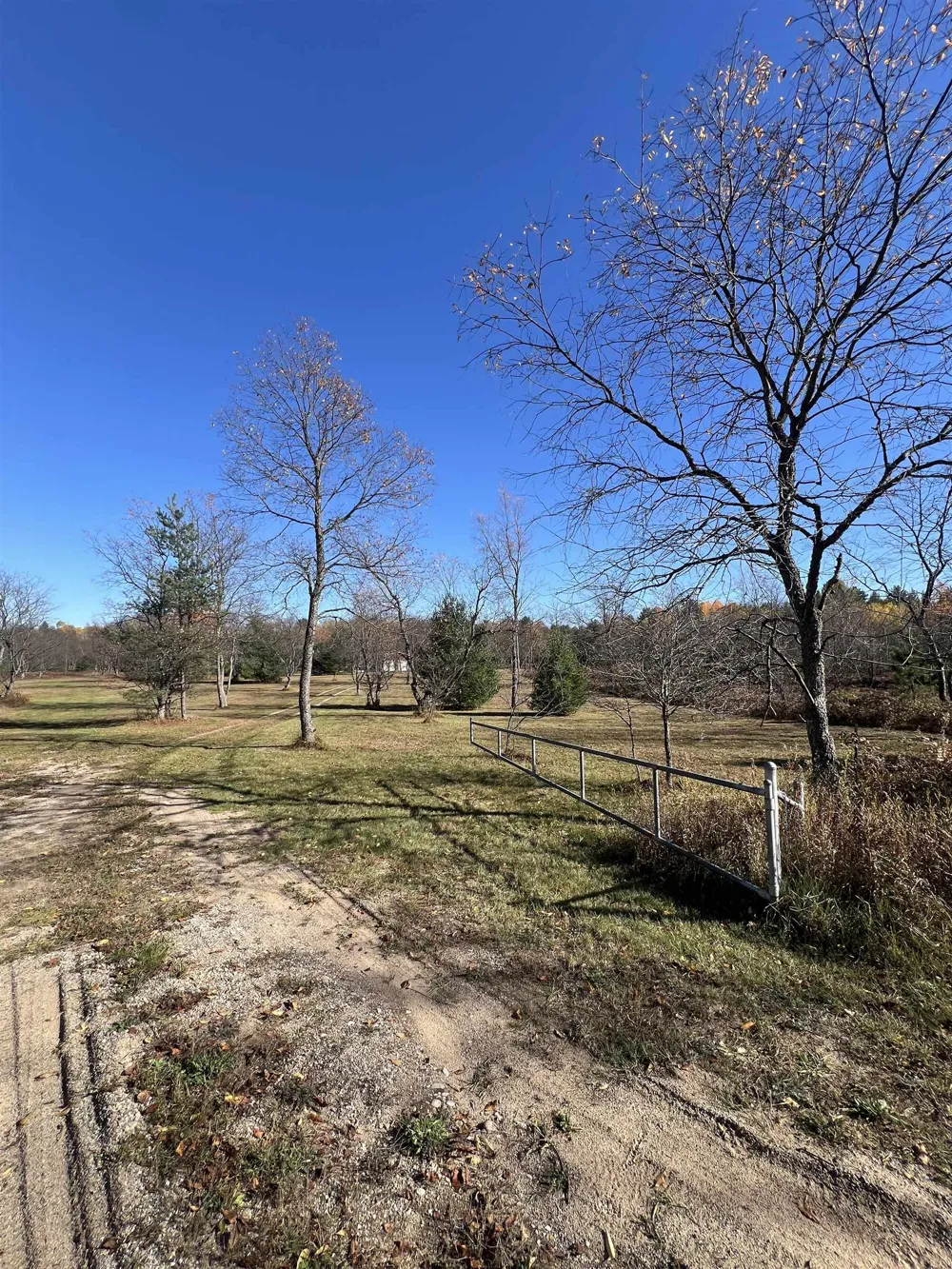 8414 NE Besaw Road Rapid River Township, MI 49659