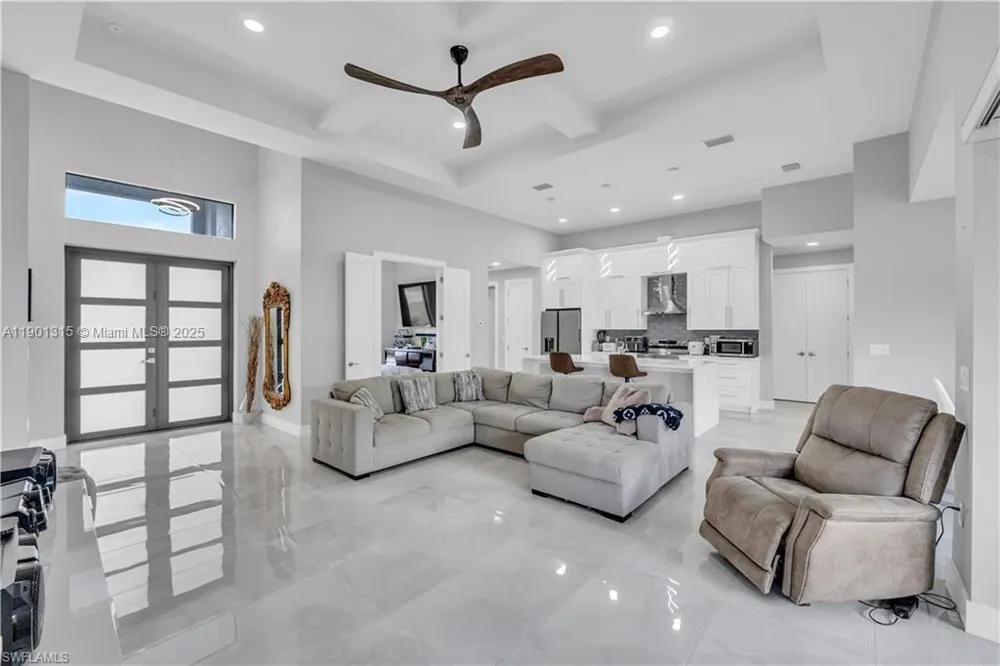 2218 SW 25th st Cape Coral, FL 33914