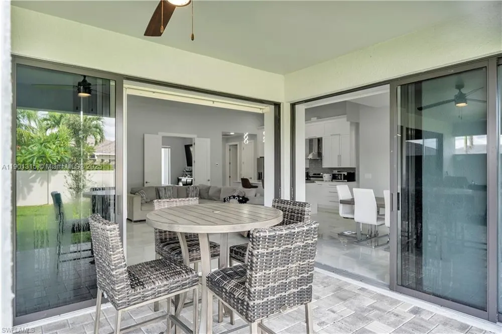 2218 SW 25th st Cape Coral, FL 33914