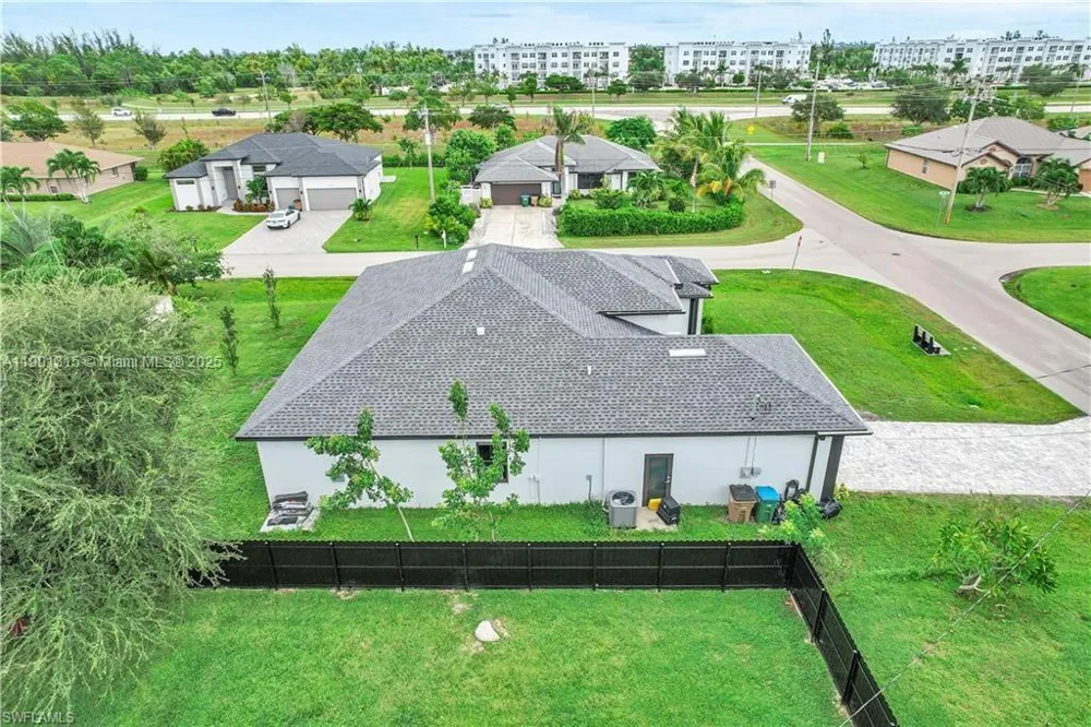 2218 SW 25th st Cape Coral, FL 33914