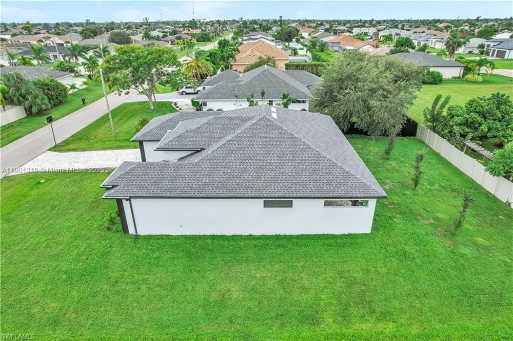 2218 SW 25th st Cape Coral, FL 33914