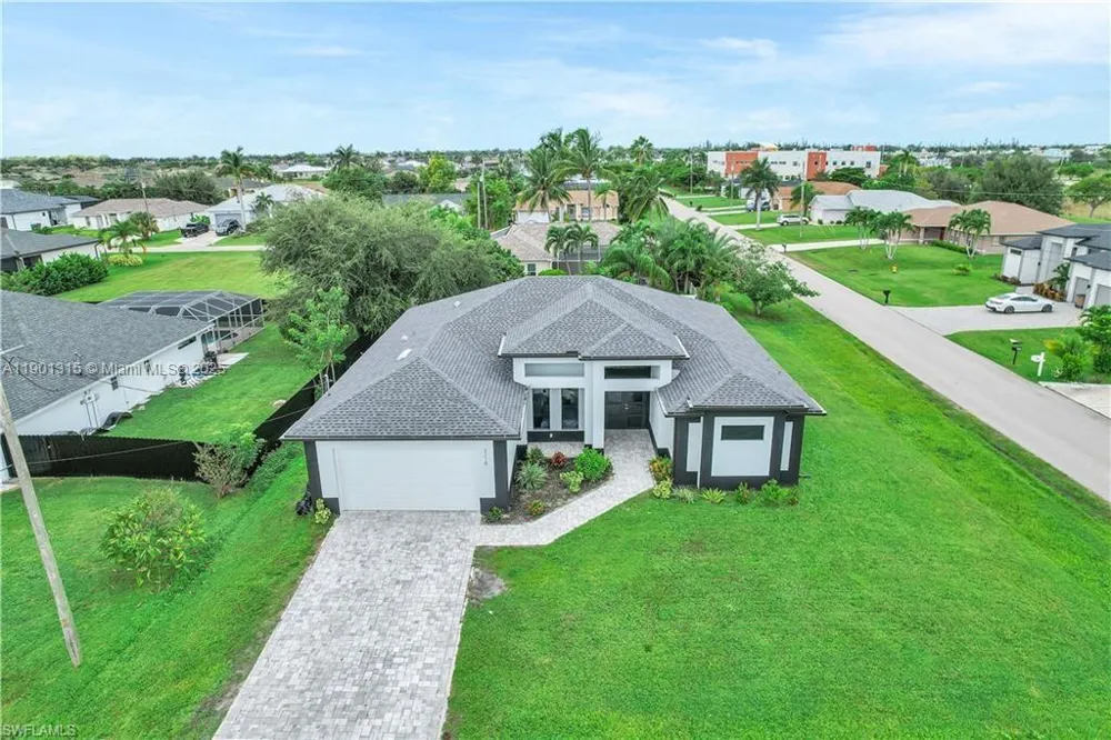 2218 SW 25th st Cape Coral, FL 33914