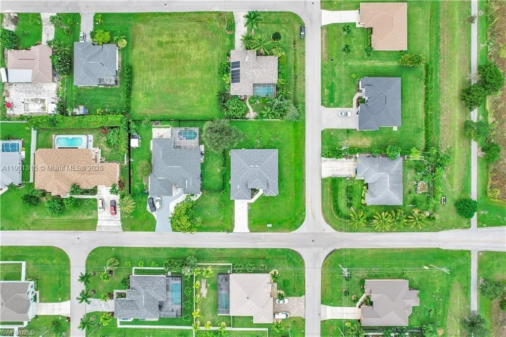 2218 SW 25th st Cape Coral, FL 33914