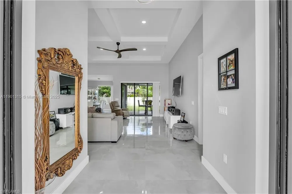 2218 SW 25th st Cape Coral, FL 33914