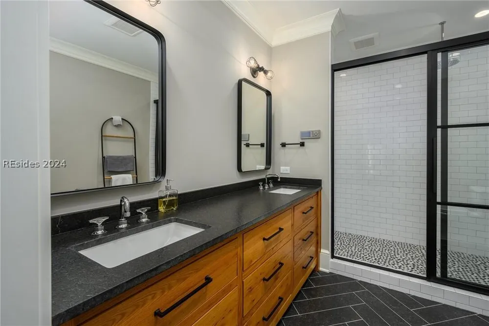 633 Center Street Northville City, MI 48167