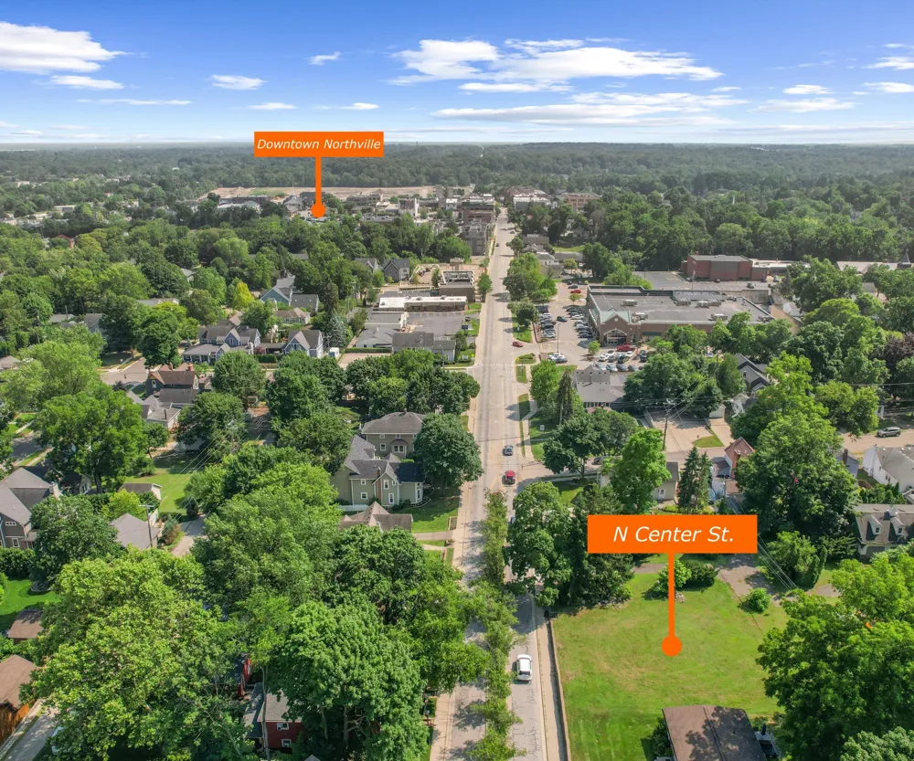 633 Center Street Northville City, MI 48167