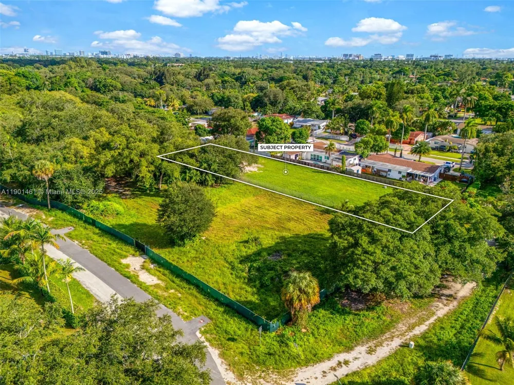 8 NE 152nd Street North Miami, FL 33162