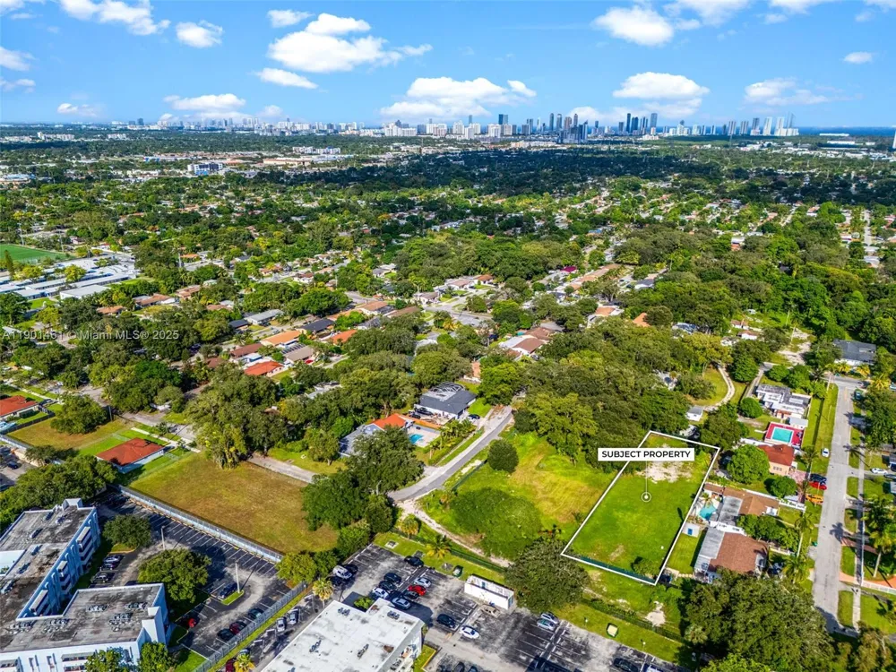 8 NE 152nd Street North Miami, FL 33162