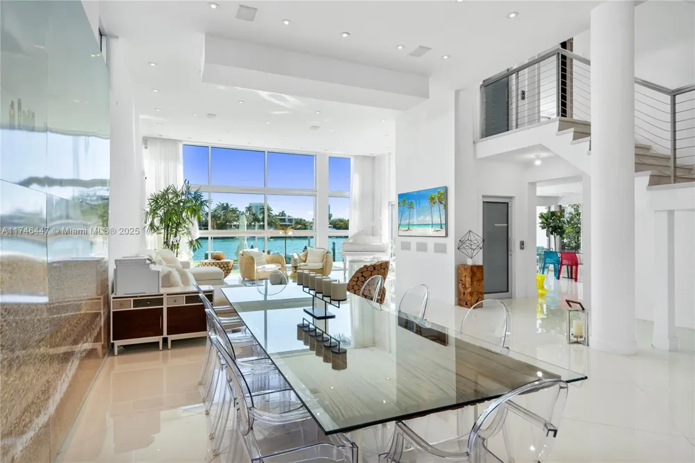 227 E DILIDO DR Miami Beach, FL 33139