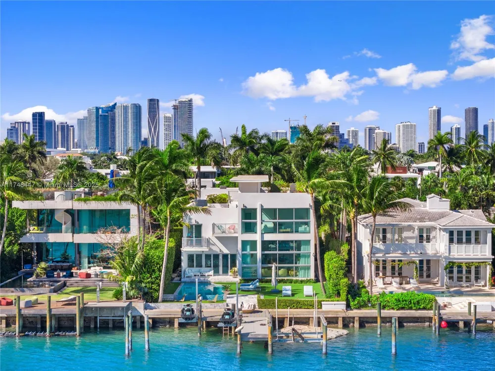 227 E DILIDO DR Miami Beach, FL 33139