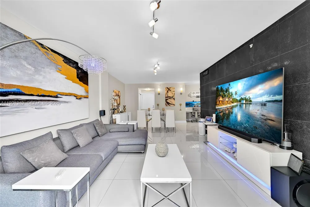 3001 S Ocean Dr #1513 Hollywood, FL 33019