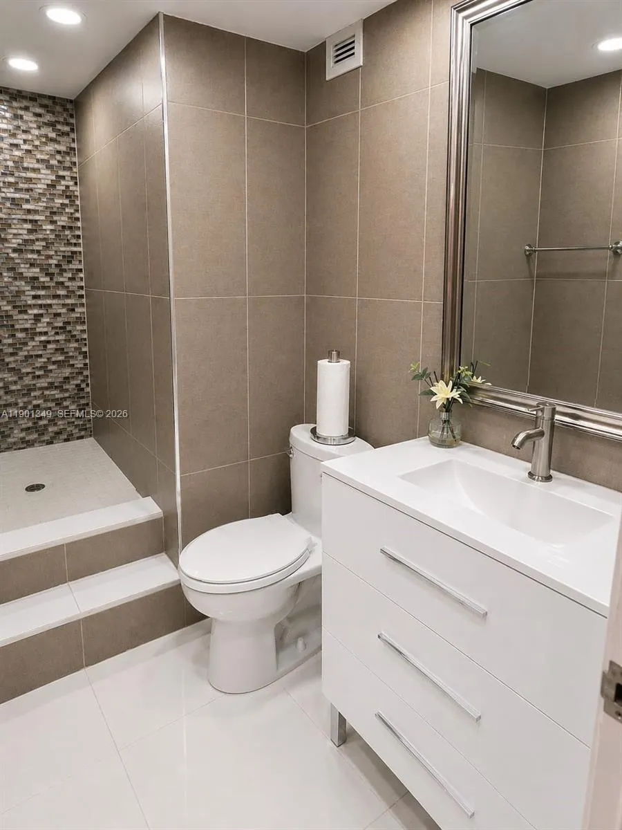 3001 S Ocean Dr #1513 Hollywood, FL 33019