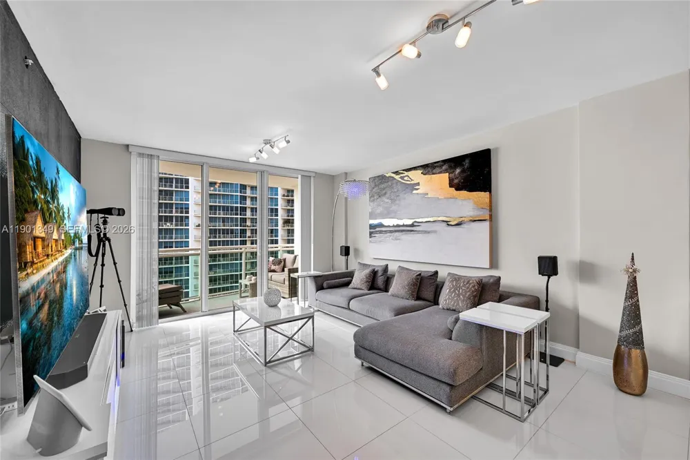 3001 S Ocean Dr #1513 Hollywood, FL 33019
