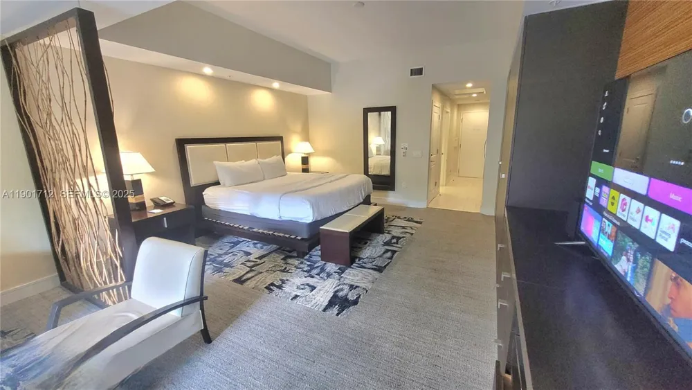 5300 NW 87th Ave #306 Doral, FL 33178