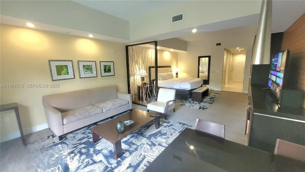 5300 NW 87th Ave #306 Doral, FL 33178