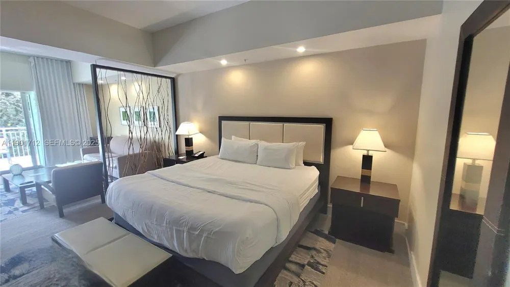 5300 NW 87th Ave #306 Doral, FL 33178