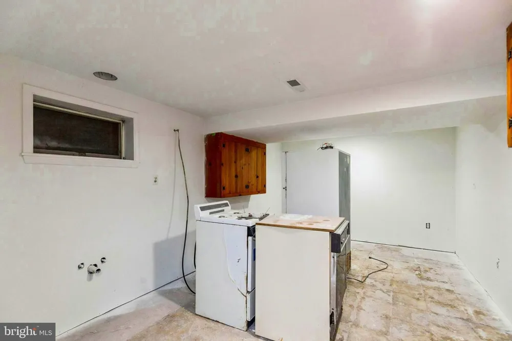 208 CHESTNUT STREET Middleburg, VA 20117