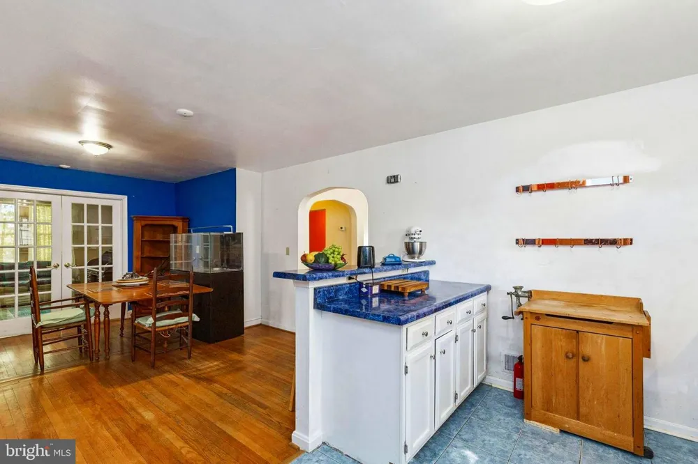 208 CHESTNUT STREET Middleburg, VA 20117