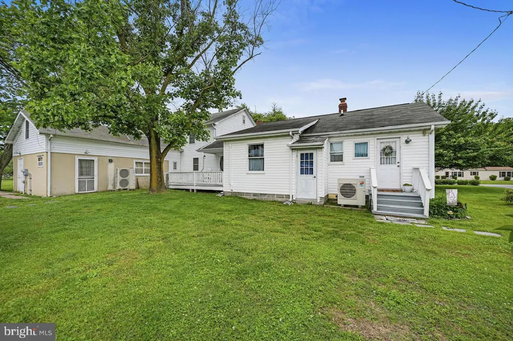 1950 PEARSONS CORNER ROAD Hartly, DE 19953