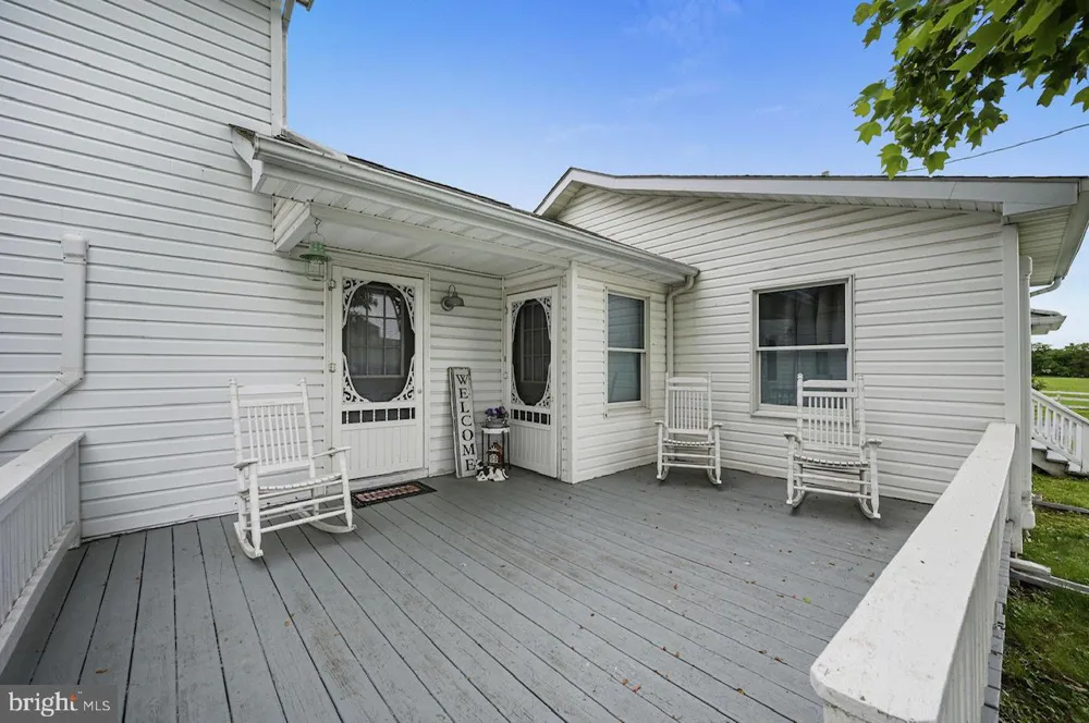 1950 PEARSONS CORNER ROAD Hartly, DE 19953