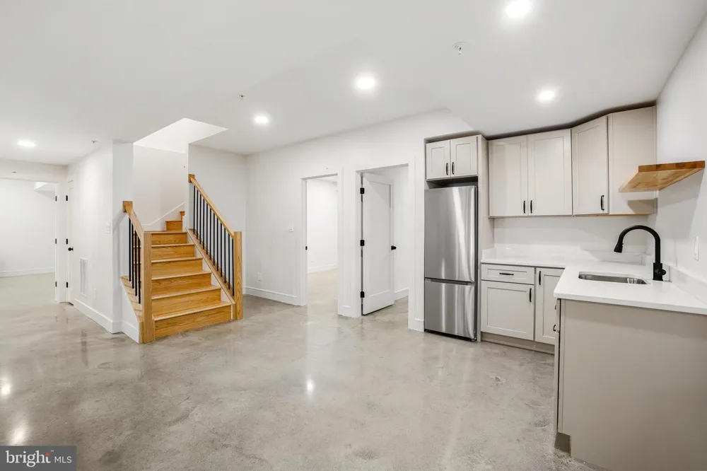 110 GENEVA Silver Spring, MD 20912