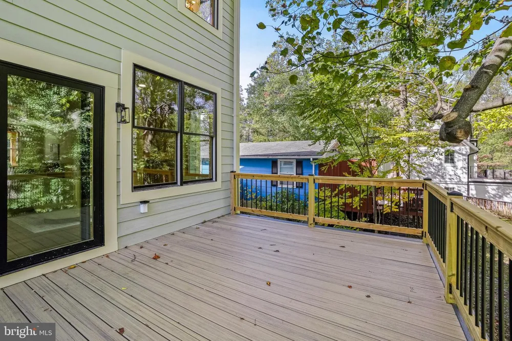 110 GENEVA Silver Spring, MD 20912