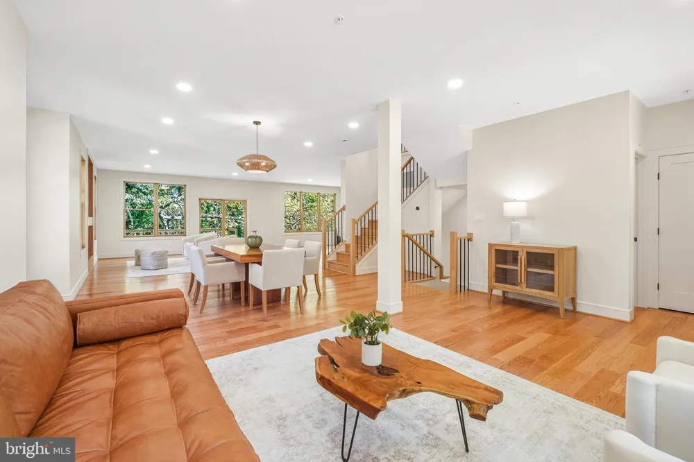110 GENEVA Silver Spring, MD 20912