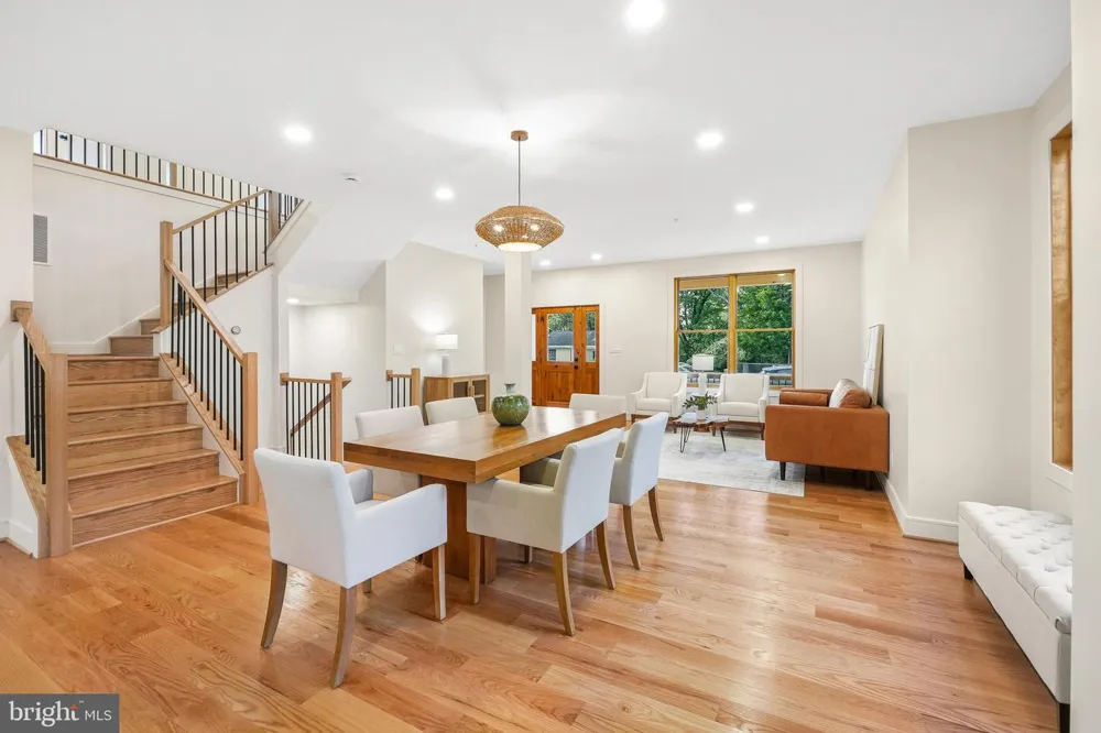 110 GENEVA Silver Spring, MD 20912
