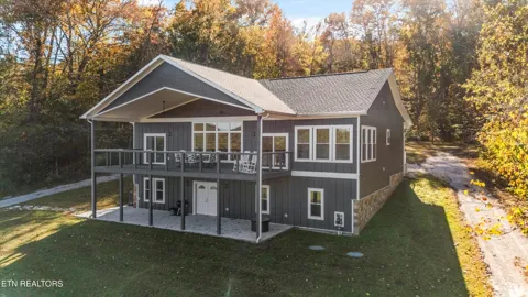 620 E Norris Point Rd