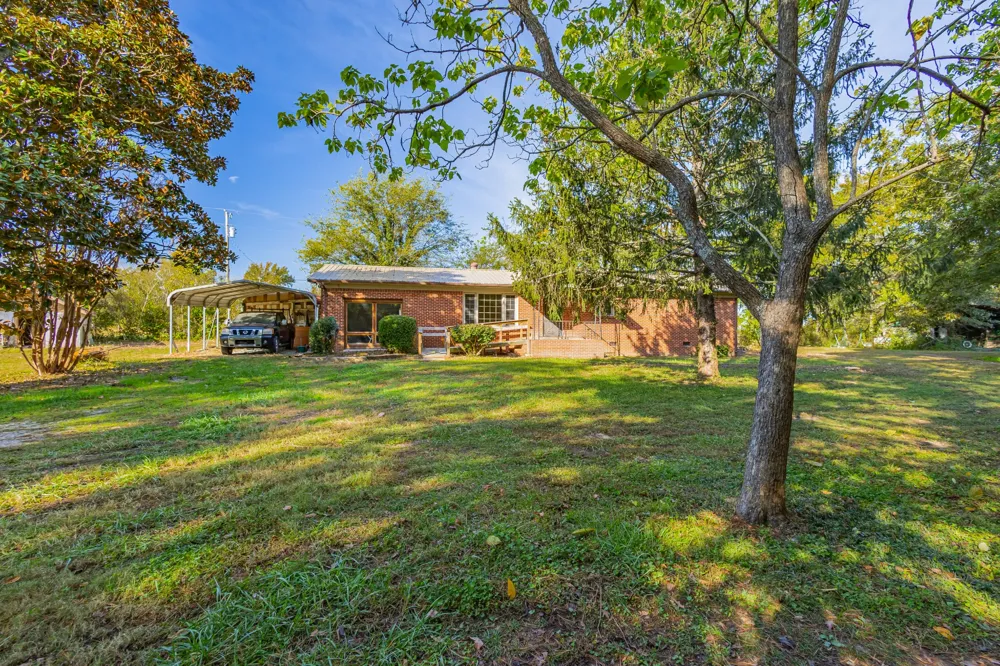 340 Yates Rd Hillsboro, TN 37342